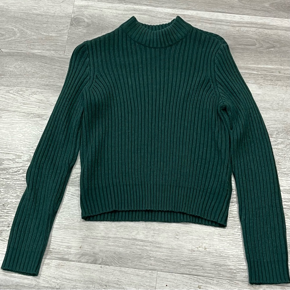 NWOT!!! H&M Divided Mock-Neck Knit Sweater!!!